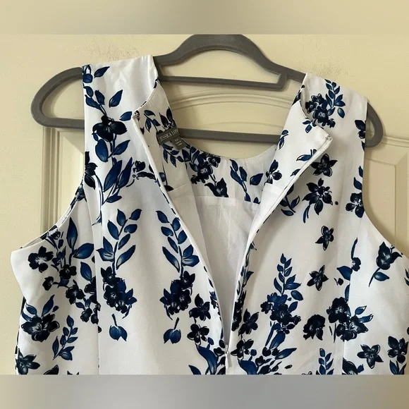Jessica London Floral Sleeveless Dress - White and Blue Women’s Size 16W - Picture 11 of 16